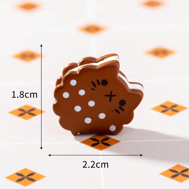 Cartoon Dessert Biscuit Burger Cat Micro Landscape Ornaments Figurine Miniature Decoration Desktop DIY Home Decoration Gifts