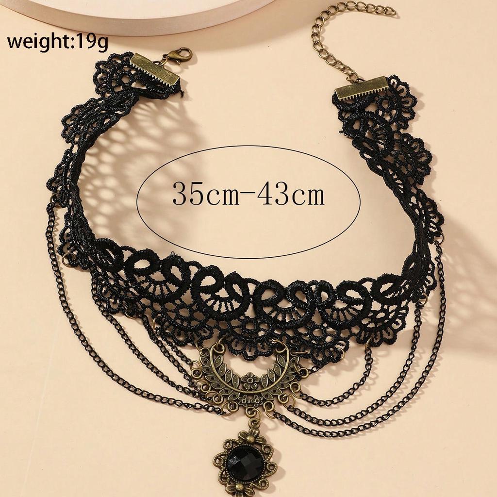Retro Lace Clavicle Chain Gothic Style Personality Accessories Lace Pendant Necklace Female Clavicle Chain