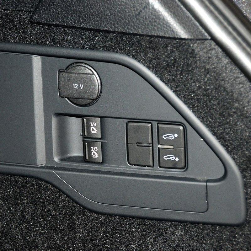 Trunk Trim Blanking Cap Boot 7P6867748 For VW Touareg 2011-2018 Trunk Liner Cover Plate Accessories