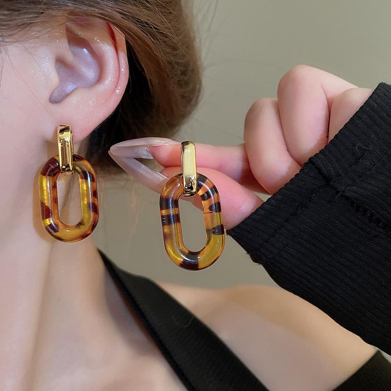 Серьги-гвоздики из серебряной иглы, из смолы и искусственной кожи с леопардовым принтом, геометрические, круглые, в виде цветка, осенне-зимние, нишевые, высокого класса, женские