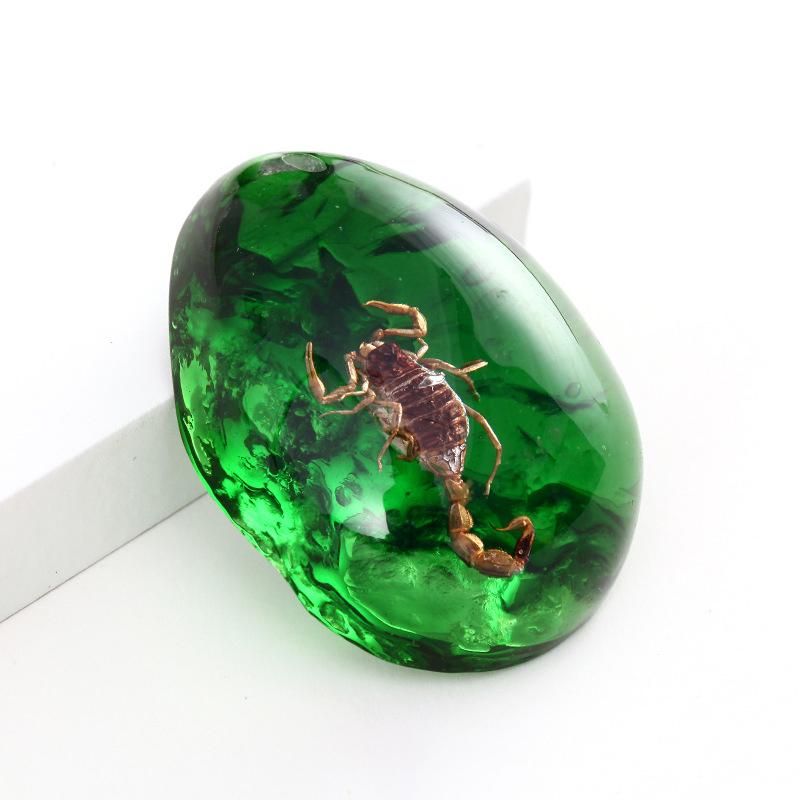 Натуральный янтарь скорпион образец насекомые камень кулон ожерелье драгоценный камень для самодельных ювелирных изделий кулон ремесла подарок для друга семьи