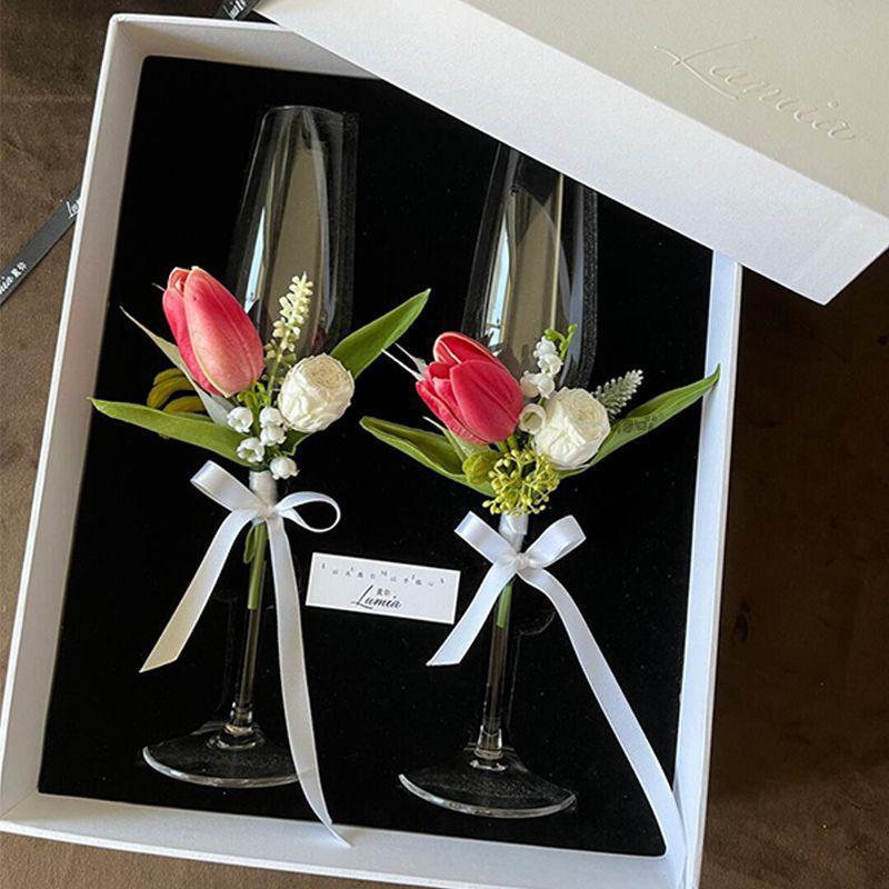 Пара Бокалов для Свадебного Тоста с Бессмертным Цветком - Идеальный Подарок на Помолвку или Свадьбу Своими Руками