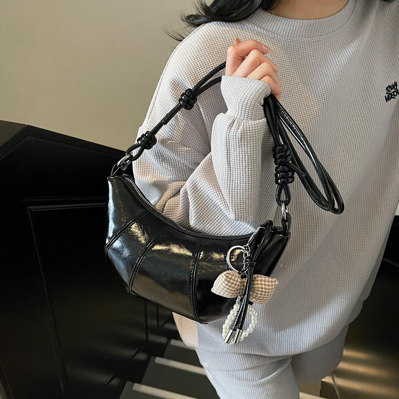 Нишевая дизайнерская сумка женская весна-лето 2025 новая модная одноплечевая сумка кроссбоди сумка-круассан высококлассная подмышечная сумка-пельмень