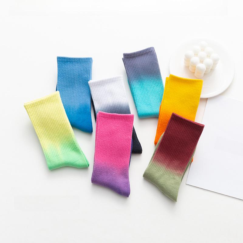 Новые носки средней длины с градиентным принтом Tie-Dye: Идеально подходит для баскетбола, скейтбординга и хип-хопа как для мужчин, так и для женщин.