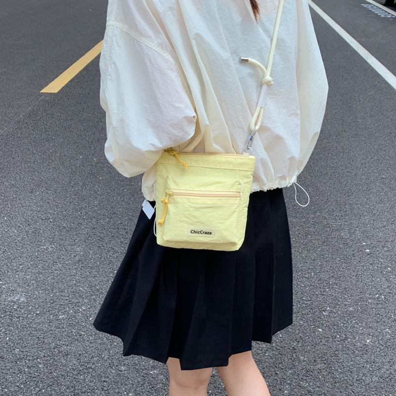 Shoulder Bag Women's Solid Color Couple Outdoor Summer New Lightweight Messenger Bag Men's and Girls Outdoor Sports Small Satchel