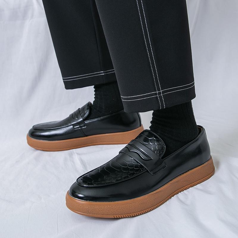 Fashion Fashionable Men Leather Board Shoes Branded Business Office Thick Soled Leather Shoes Mens Flat Bottomed Anti Slip Driving Shoes