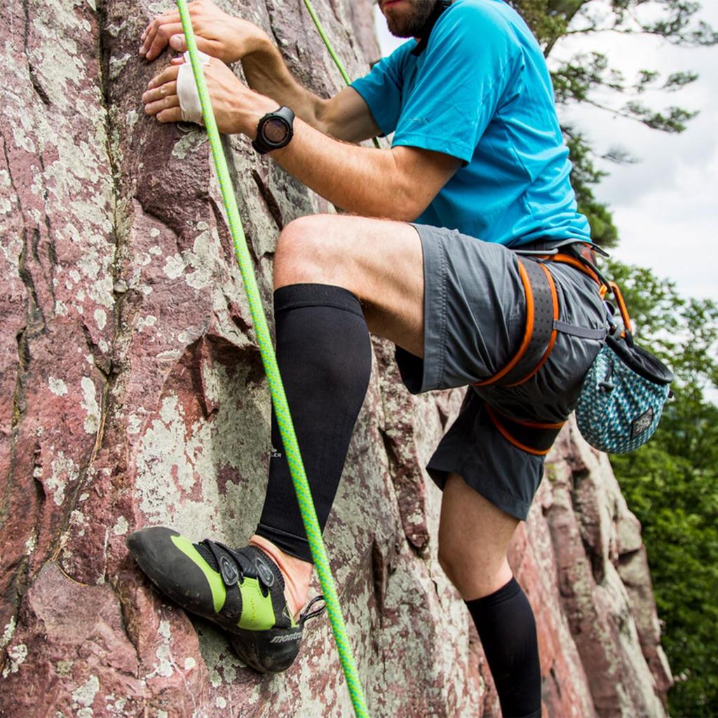 Mueller Градуированная компрессия Голень УФ Влагоотвод Быстросохнущие Гетры Размер 45021, Защита, Влагоотвод, Сушка, Утеплители, Маленький, (Пакет 2)