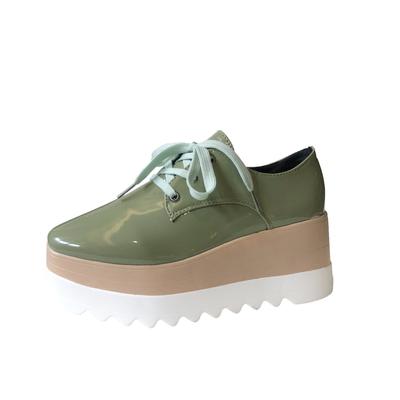 Новые модные туфли на платформе со шнуровкой из искусственной кожи, женские повседневные туфли, увеличивающие рост на 7 см, женские туфли-лодочки в британском стиле