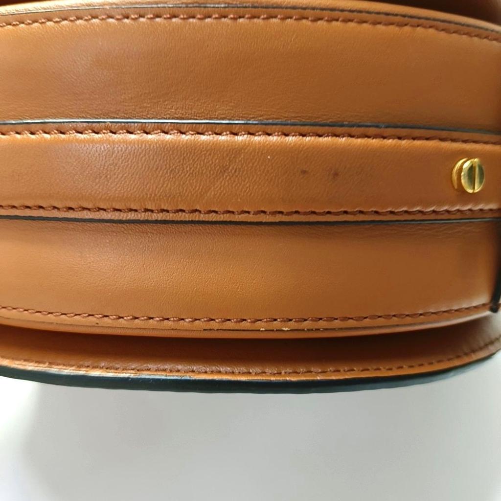[Pre-Owned] Patricia Visetos Letter Logo Leather Saddle Bag - Very Good #KRTW1D