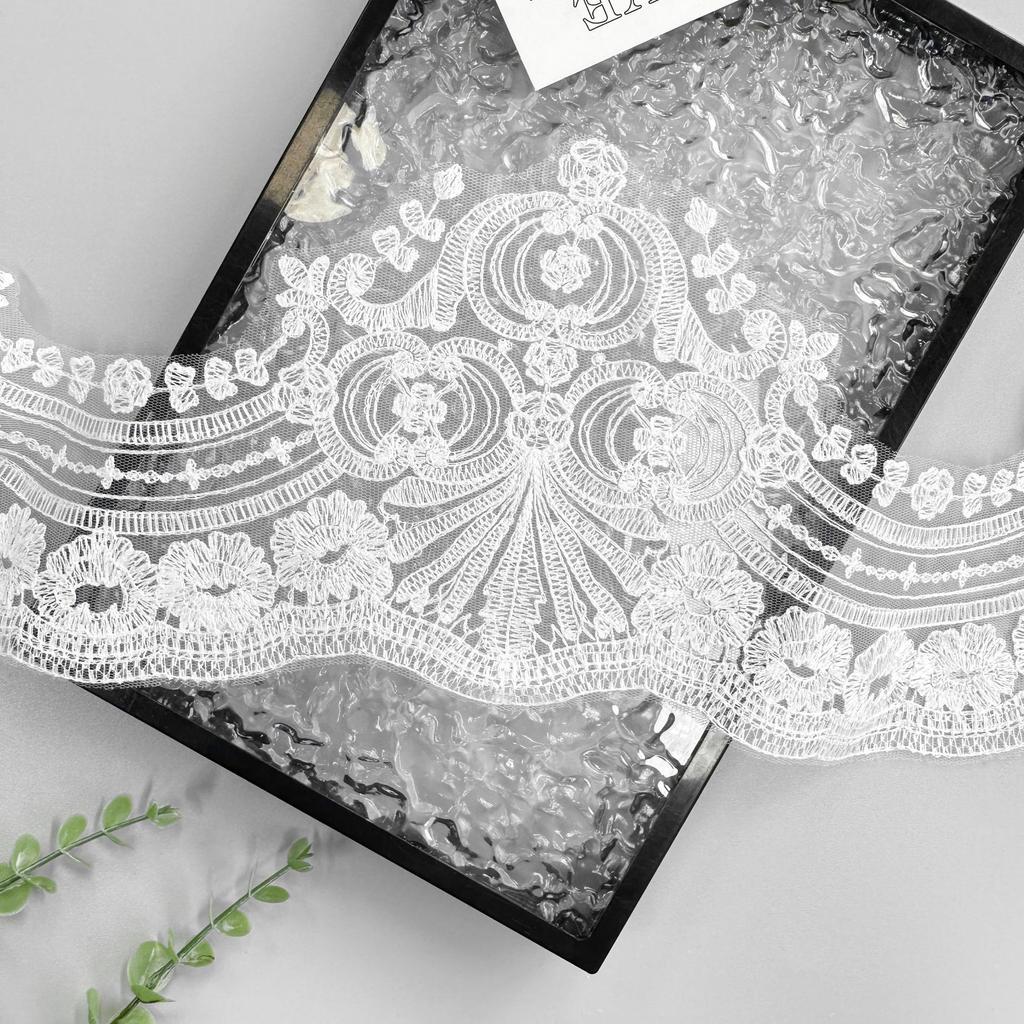 White Mesh Hollowed-Out Embroidery Barcode Versatile Clothing Dress Dress Hemline Decorative Lace Accessories