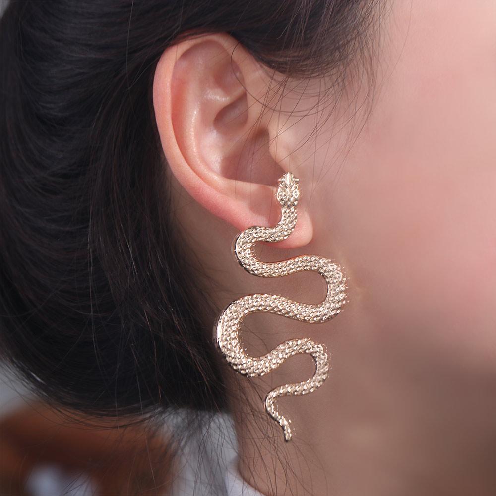 Sexy Snake Shaped Earrings Avant-garde Metal Earrings Vintage Animal Snake Stud Earrings Gifts