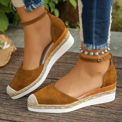 Мода 2024 года, модная женская обувь с пряжкой на ремешке, женские туфли на высоком каблуке, горячая распродажа, повседневные туфли-лодочки с круглым носком, женские новые босоножки на танкетке больших размеров