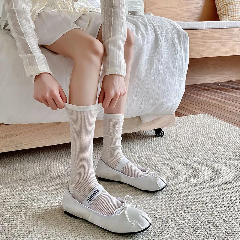 Хлопковые тонкие дышащие летние женские носки, корейские модные однотонные свободные длинные носки в японском стиле, школьные носки для девочек, черные, белые носки