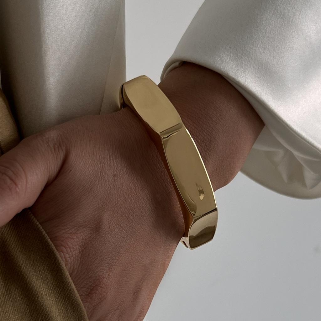 Exaggerated Hammer Surface Alloy Bracelet Personalized Hip Hop Punk Wide Face Jewelry Irregular Bracelet