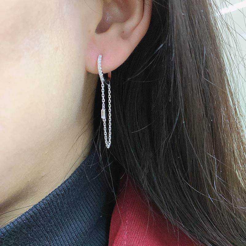 Новые, новейшие, свежие стильные висячие серьги на цепочке для женщин с ослепительным фианитом, простые стильные серьги для девочек, 2021, модные ювелирные изделия