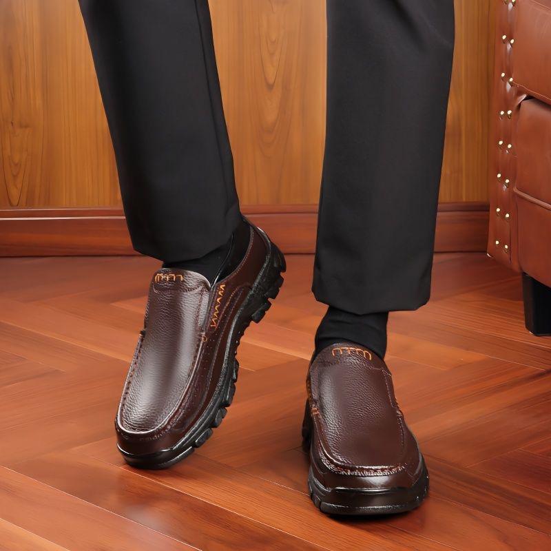 2024 зимняя обувь мужская натуральная кожа оксфорды мягкая коровья кожа мужская повседневная обувь на плоской подошве брендовая мужская обувь черный коричневый D203