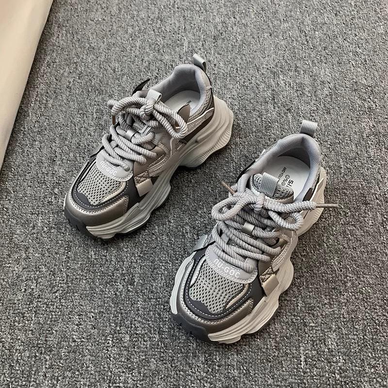 2024 Высококачественные уличные кроссовки на платформе для женщин, сетчатые однотонные дышащие кроссовки со шнуровкой и толстой подошвой, женская обувь