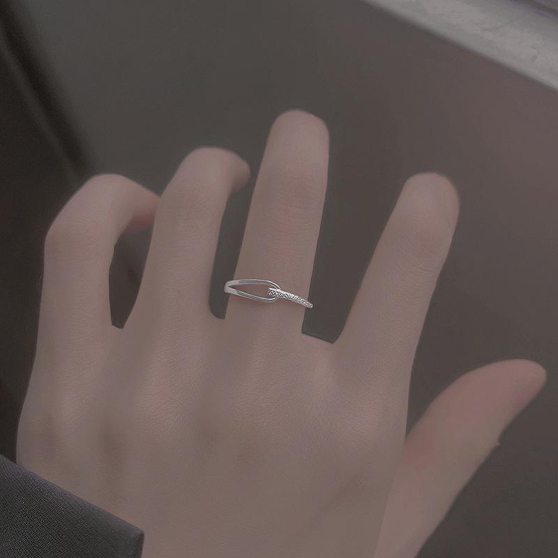 2023 Модное роскошное женское простое кольцо на указательный палец - уникальный дизайн для девушки