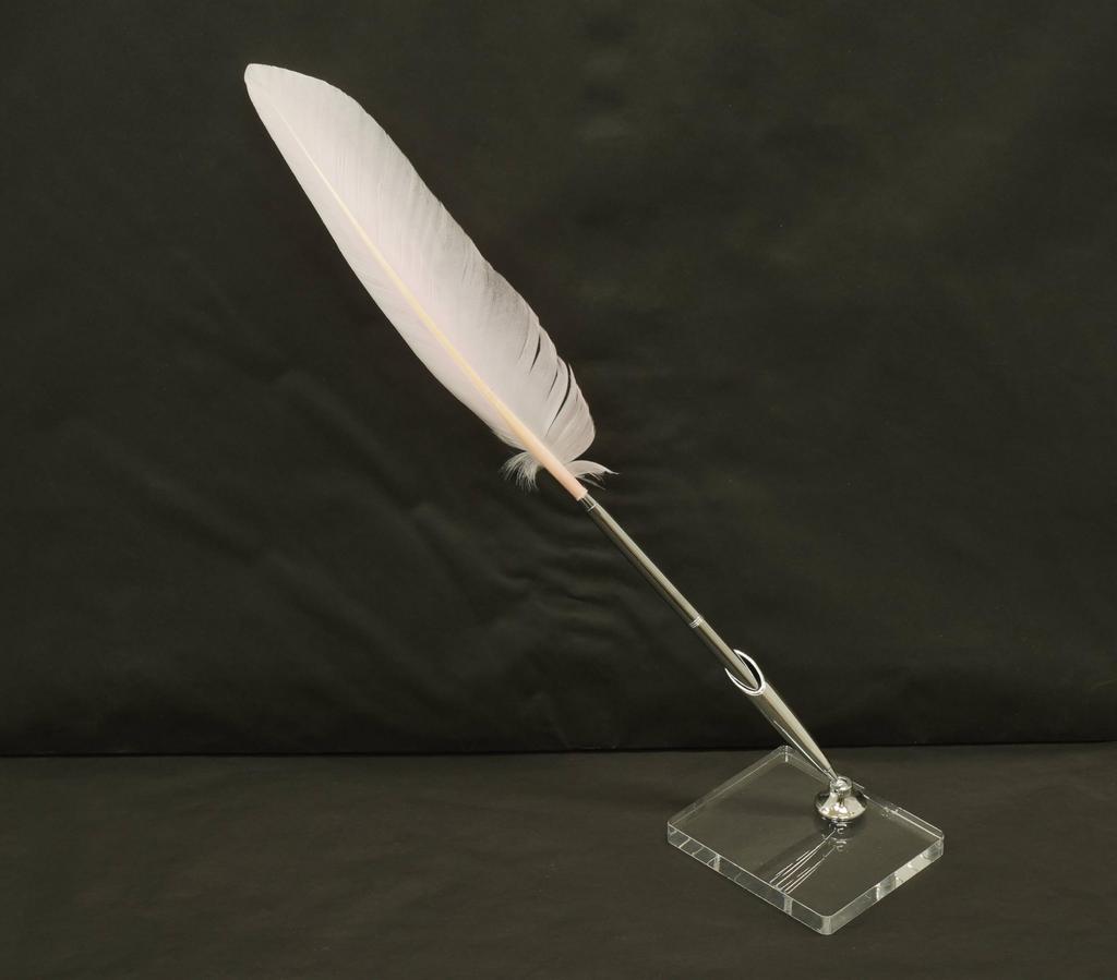 Набор японская ручка-роллер из латуни с гусиным пером, обработанная, подставка для ручки из прозрачного акрила с серебристым держателем для ручки, розовое перо, 2 шт. + Q-S6P3WG-2-P