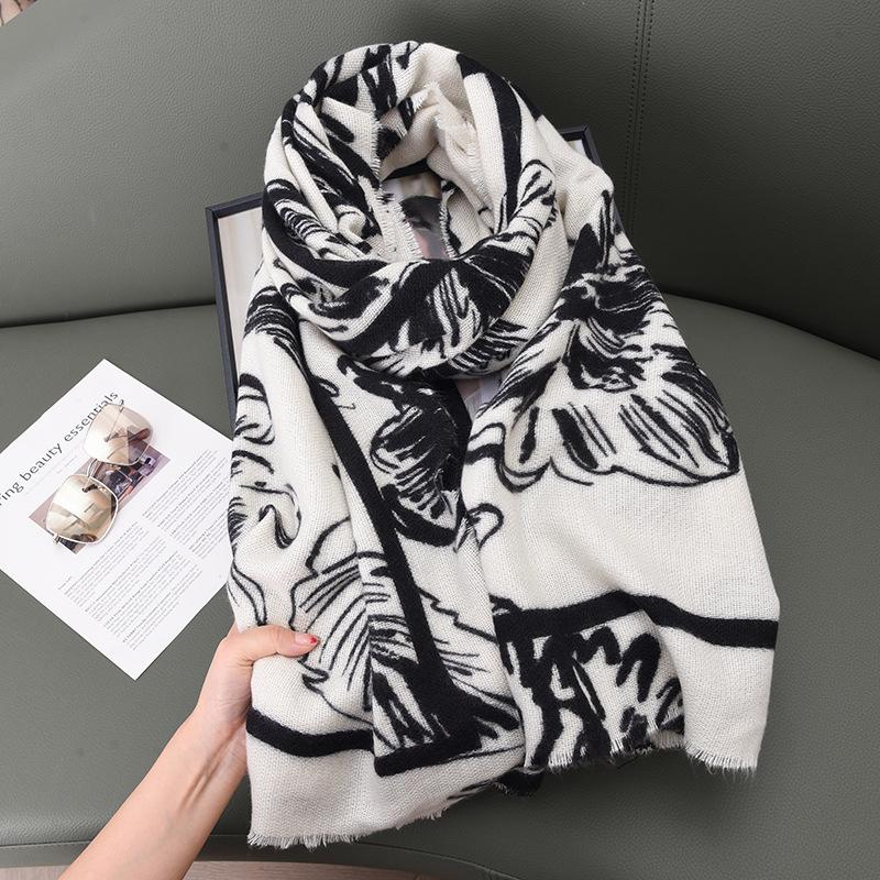 Autumn And Winter Flower Printed Cashmere Scarf Female Japanese And Korean Literary And Fresh Student Commuting Thickened Warm Shawl