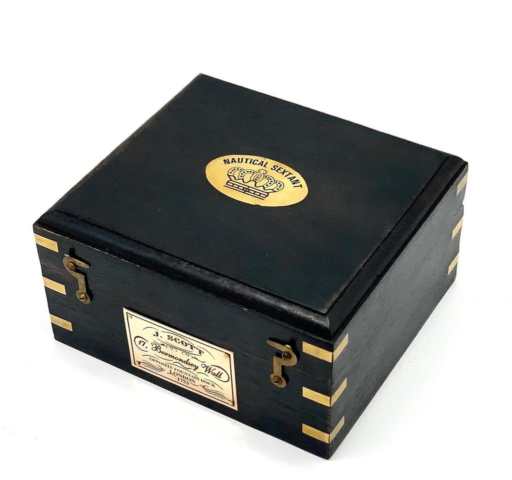 Антикварный морской секстант, старинная морская астролябия, судовые инструменты с деревянным ящиком, латунный корабельный секстант с гравированным ящиком из твердого дерева