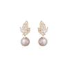 Micro-inlaid zircon leaf pearl ear clips without ear piercings, high-end sense, exquisite fashion earrings, niche design earrings.