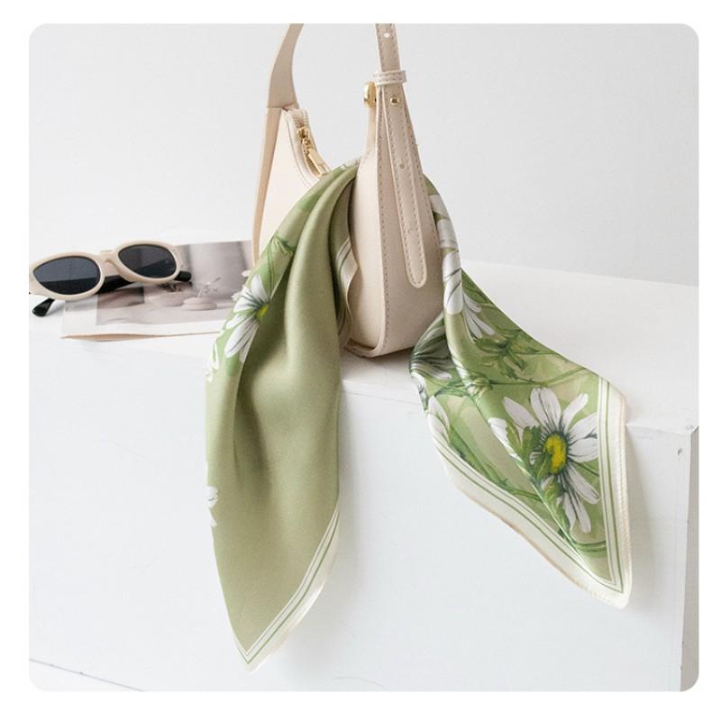 Mulberry Silk Scarf Green Daisy Print Square Neckerchief Elegant Fresh Style Women