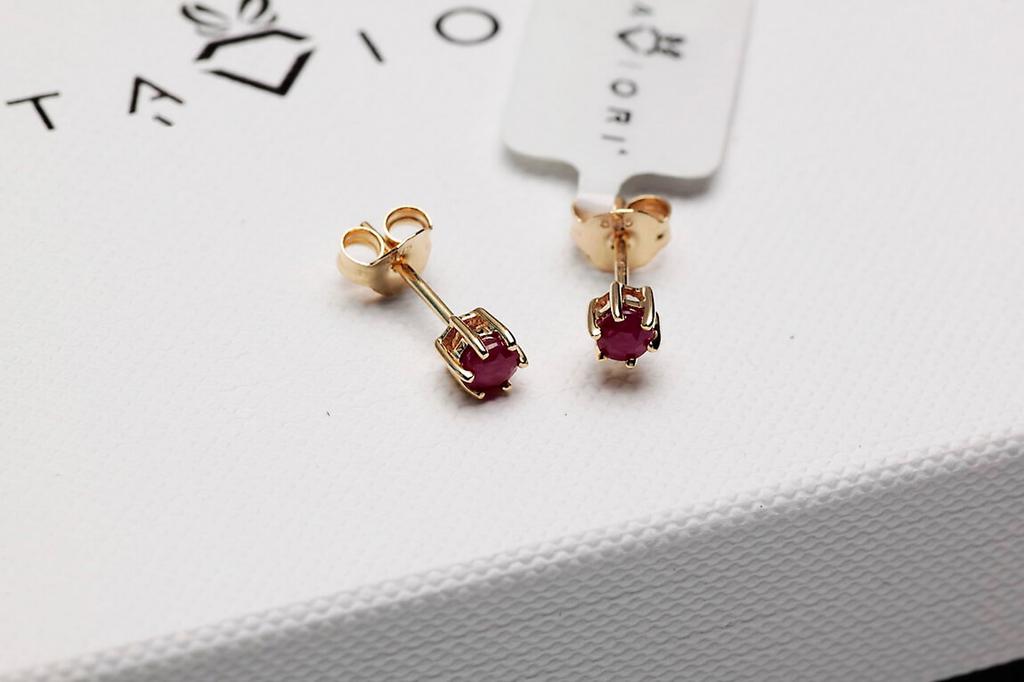 Gold Earrings with Rubies in Yellow Gold