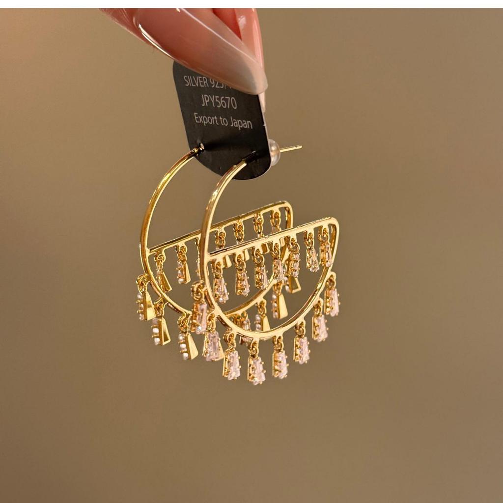 Серьги-подвески с геометрическим ажурным круглым кулоном 'Серебряная игла' в европейском и американском преувеличенном стиле для женщин.