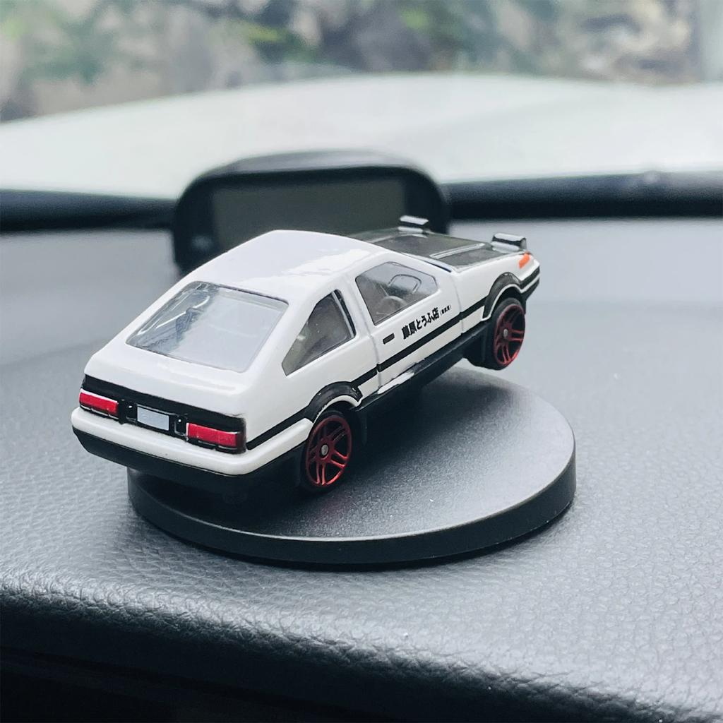 Car Ae86 Drift Rotating Ornaments Auto Dashboard Turning Ae86 Racing Model Deco Car Interior Classic Center Console Decoration