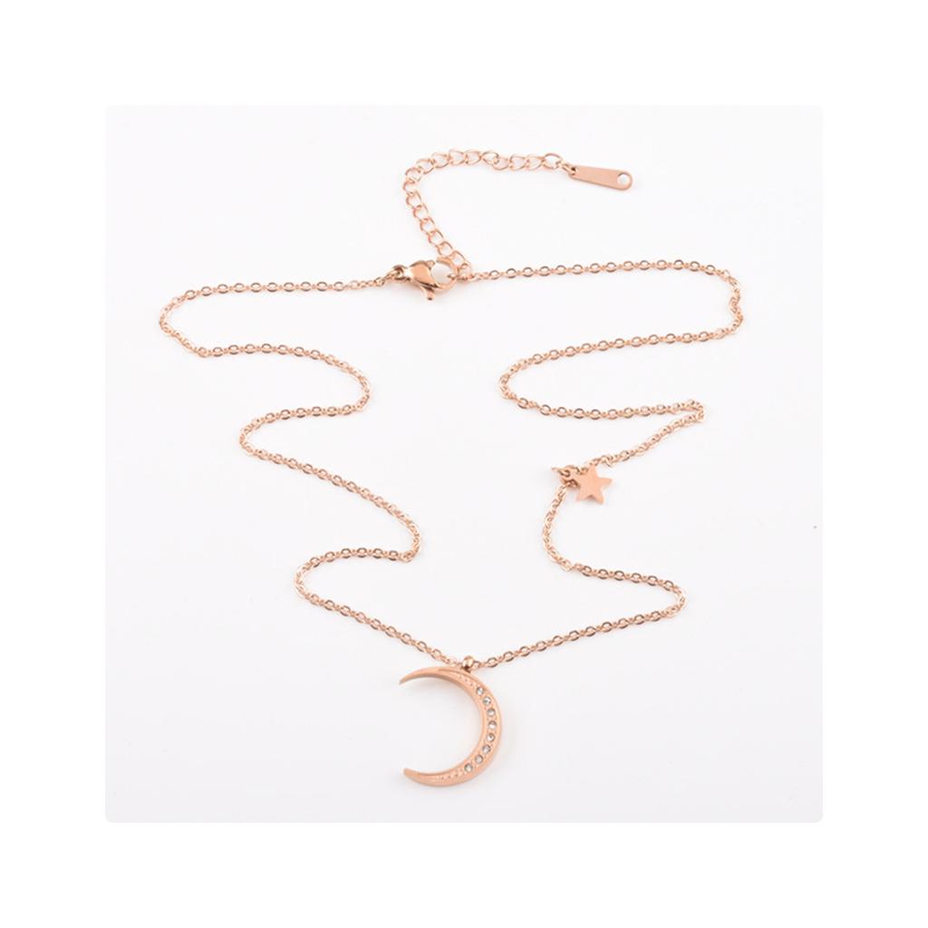 Простое и персонализированное нишевое ожерелье со звездой и луной для женщин из розового золота с короткой цепочкой на ключицу
