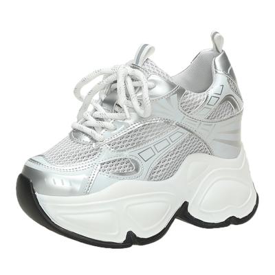 Модные летние дышащие сетчатые кроссовки 10 см, спортивная обувь с толстой подошвой, новинка 2024 года, женские повседневные туфли на толстой танкетке, кроссовки на высокой платформе