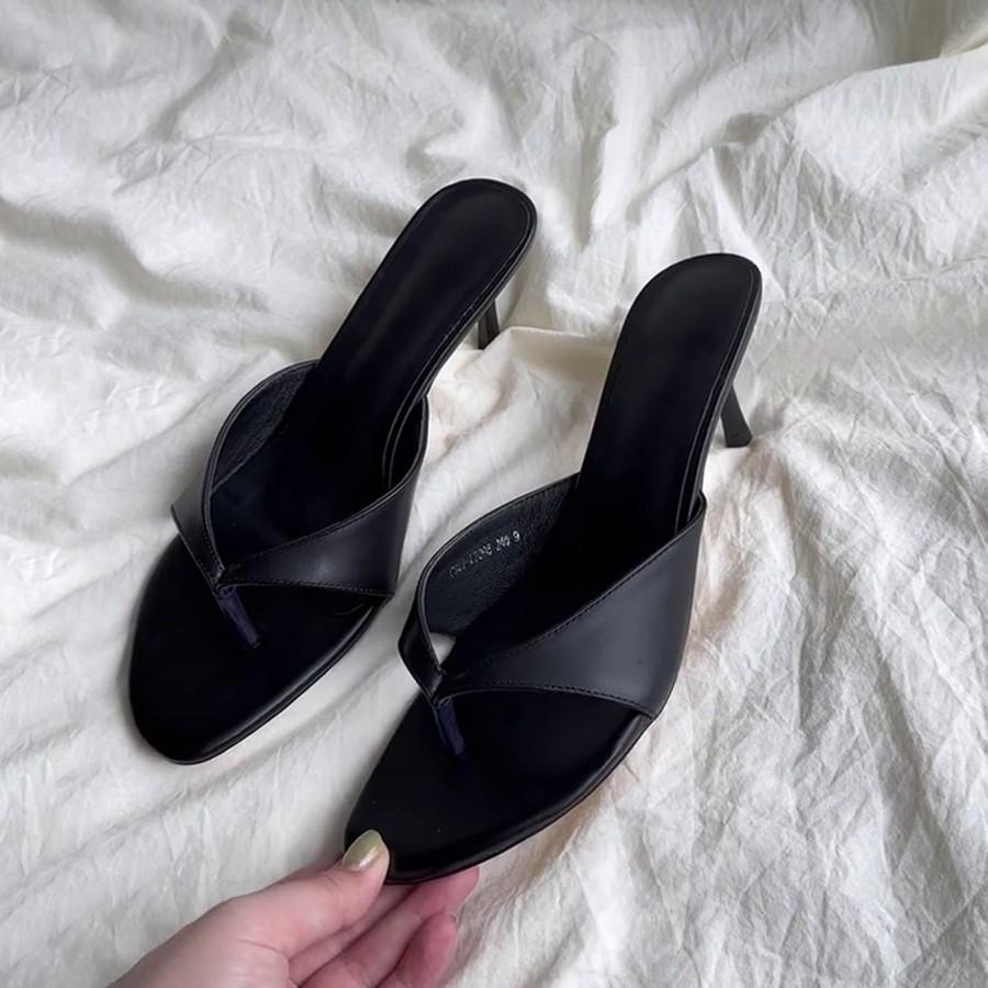 Ретро туфли на высоком каблуке с открытым носком, крутые шлепанцы-вьетнамки, женская уличная обувь с юбкой, простые темпераментные босоножки-стилеты