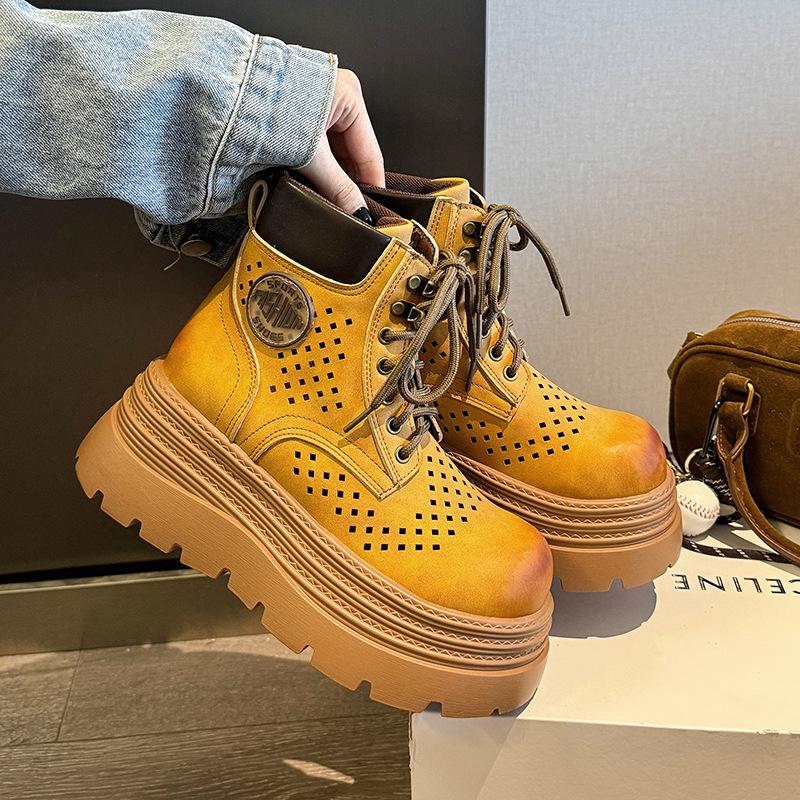 Британский стиль ретро полированные ботинки Мартина женские 2025 новые полые дышащие на толстой подошве горные рабочие ботинки цвета ревеня