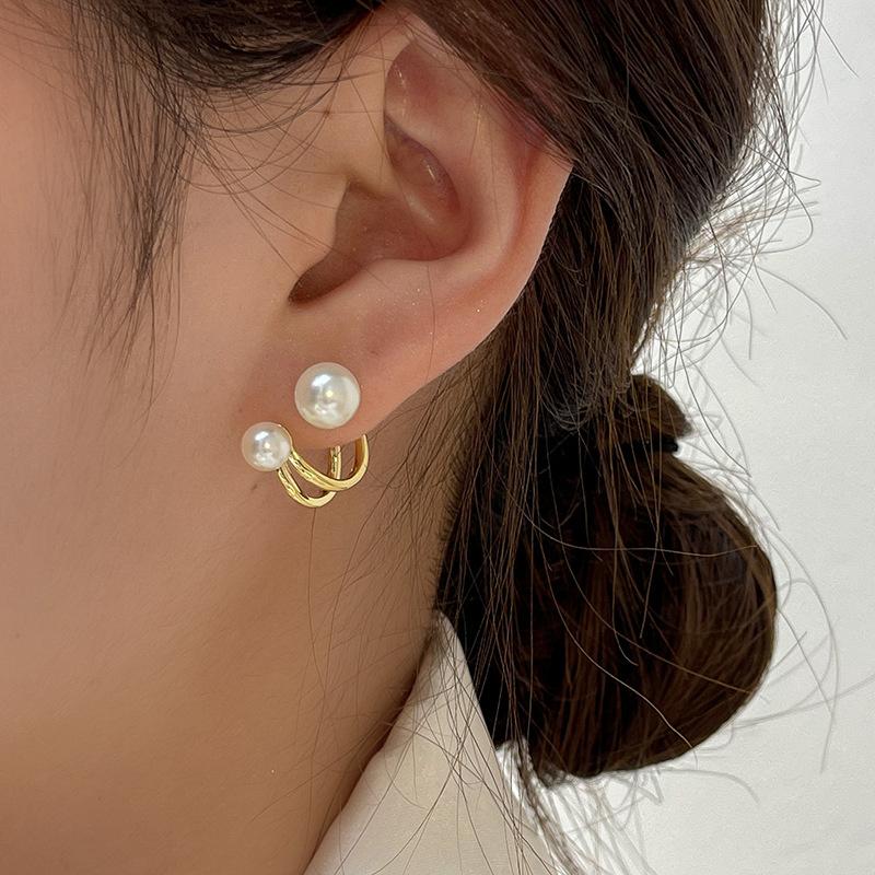 Women Light Luxury Minimalist Geometric Pearl Earrings Elegant 3D Stud Earrings Accessories Gift