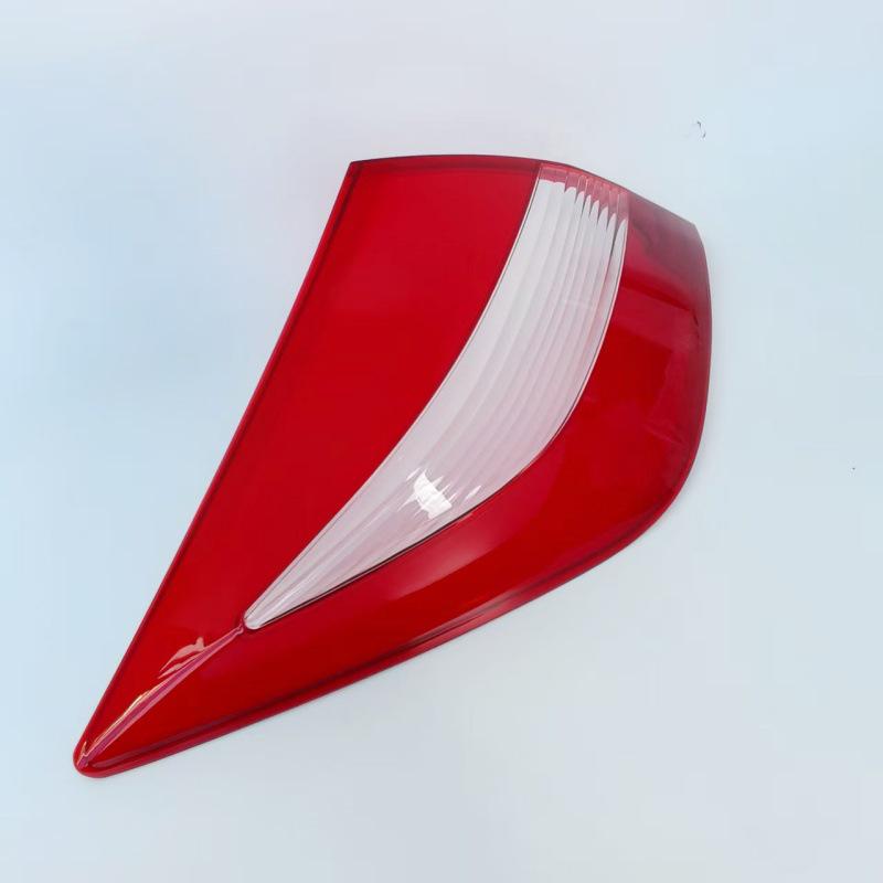 Крышка заднего фонаря Honda Crosstourer Красная Прозрачная (2011-2016 гг.)