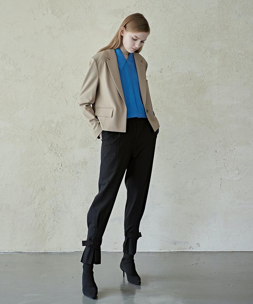 MITTE Hem Line Pleats Banding Pants _Black