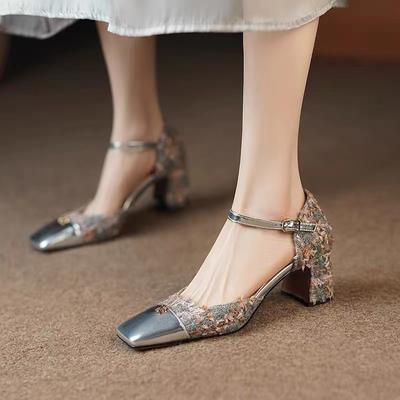 Модные серебряные туфли Мэри Джейн женские Роскошный дизайн Французские туфли на высоком каблуке с квадратным носком Модные босоножки с квадратным каблуком и пряжкой на щиколотке Женская обувь