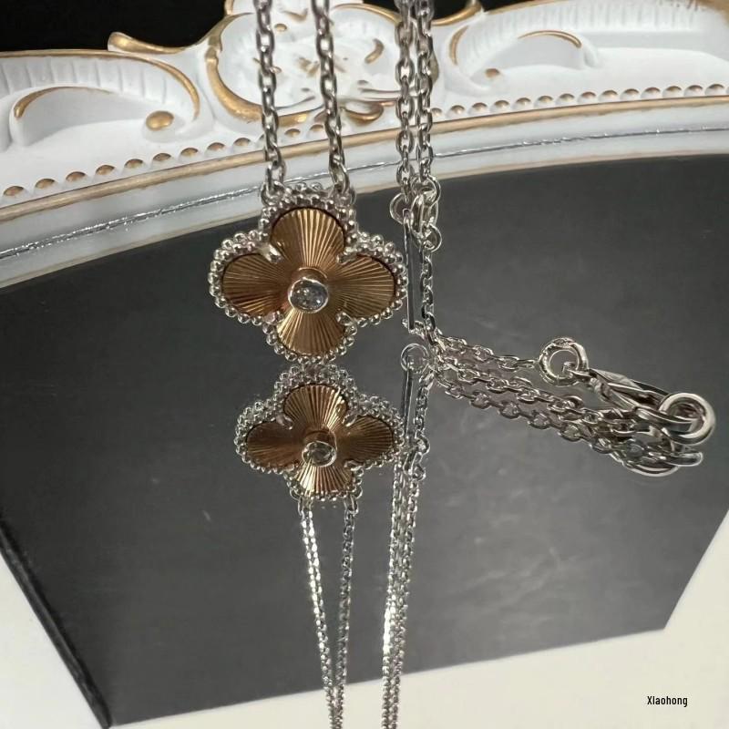 2024 Christmas Edition s925 Silver Four-Leaf Clover Necklace in Rose & White Gold for Women