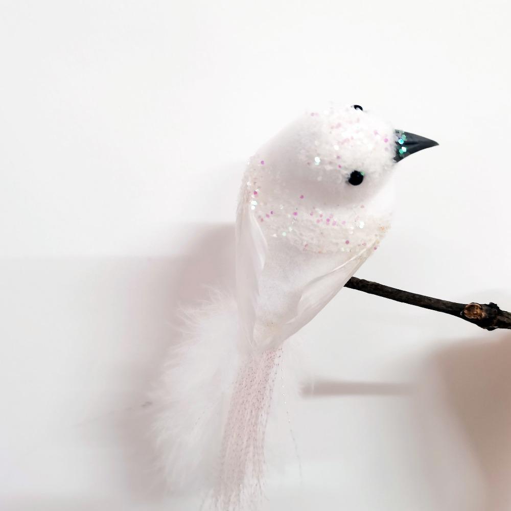 2Pcs Clip-On Artificial Red Birds with Glitter Feather Simulation Feather Birds Home