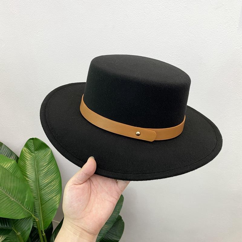 Autumn and winter fashion versatile elegant woolen top hat women's British retro street belt buckle flat top hat black jazz hat