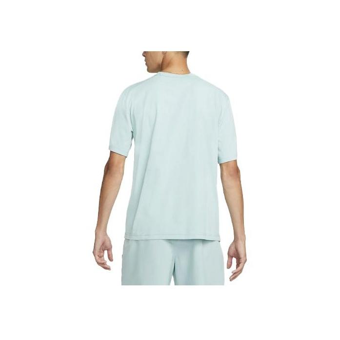 Nike Футболка мужская с коротким рукавом и заниженной линией плеч Dri-FIT UV Hyverse Solid Logo, свободная, удобная, минеральная DV9840-309