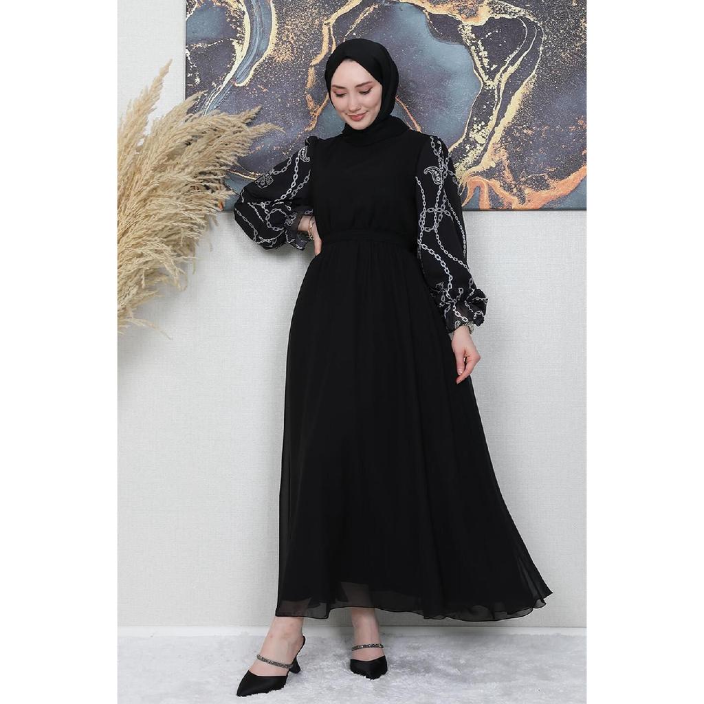 Платье-хиджаб с серебряной цепочкой