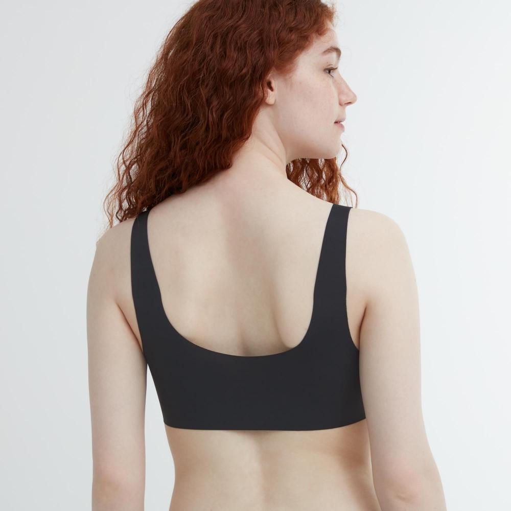 Uniqlo JAPAN Wireless Bra Ultra Relax можно расставить.