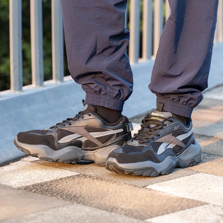 Reebok Fluffi Puff CN Ретро Тренд Толстая Подошва Универсальные Папины Кроссовки Низкий Верх Кроссовки для Бега Унисекс кроссовки Черные 24FRC913U1GH1