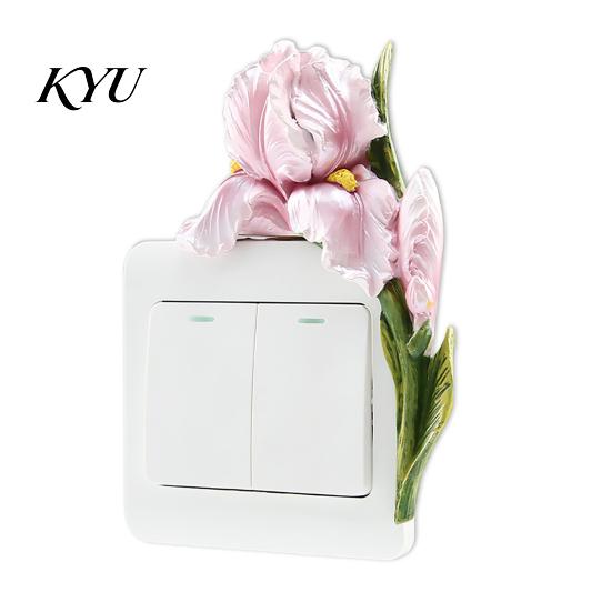 Three Dimensional Wall Plate Decor 3D Flower Switch Sticker, Aesthetic Floral Light Decorative Resin Protective Panel Sticker Cover, Self Adhesive Art