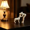 Скульптура Женщина и Собака 3D Печатная Настольная Фигурка Женщины, Целующей Собаку для Гостиной, Офиса, Домашнего Стола, Полки Декор
