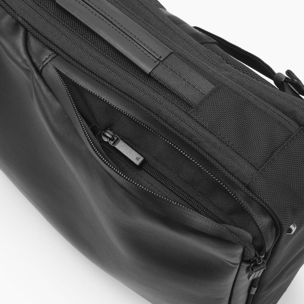 Кейс Ace Gene Gadgetable DPL 15 л, вмещает формат B4 и 15,6-дюймовые ноутбуки