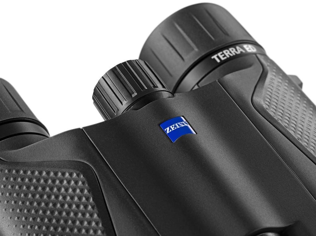 Бинокль ZEISS Terra ED Pocket 8x25 Тип призмы Roof 8x 25мм Апертура ED Линза Прочный Компактный Полностью Водонепроницаемый Черный 653955 &