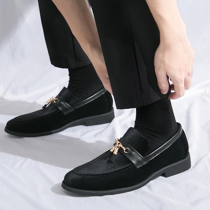 Модные Новые Мужские Лоферы на Все Случаи Жизни Итальянский Роскошный Бренд Замшевые Мужские Лоферы с Кисточками Слипоны Ручной Работы Мужская Удобная Обувь для Ходьбы